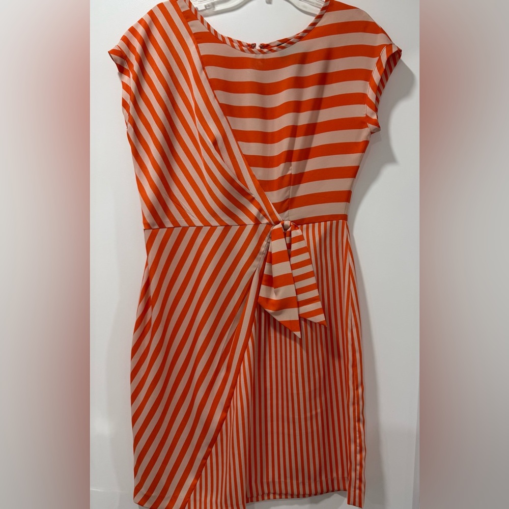 Gabby Skye Striped Casual Shift Dress Size 10 Orange Beige Spring Summer